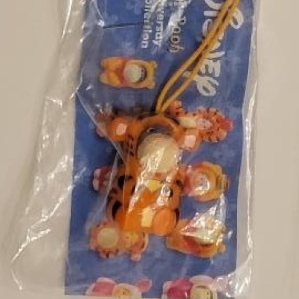 Winnie The Pooh Peek-A-Pooh Series 9 80Th Anniversary Eeyore-Tigger Tomy Yujin